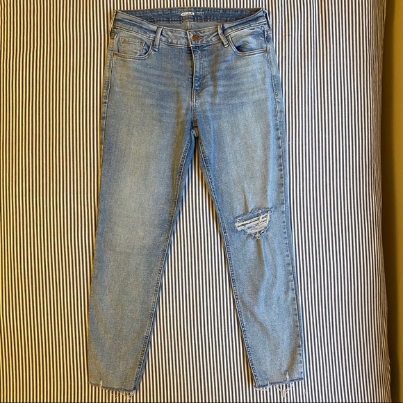 Old Navy Denim - Old Navy Light Wash Distressed Rockstar Jeans